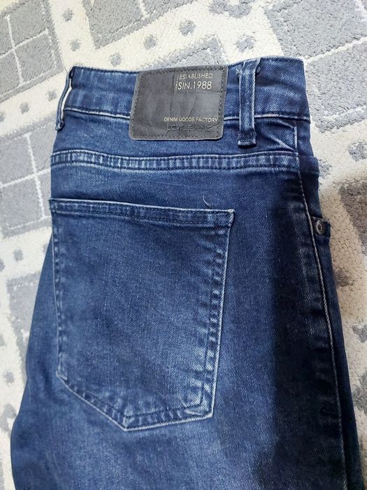 Срочно продам джинсы