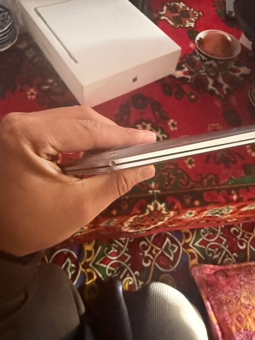 Macbook air M1 8/256