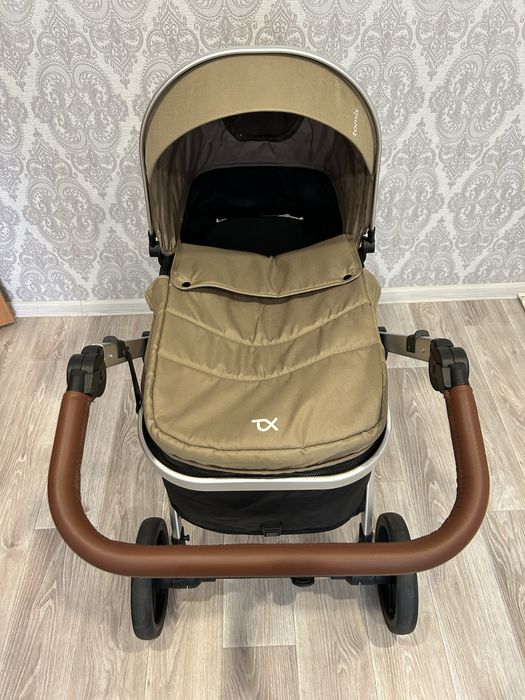 Продам коляску 3 в 1 с автолюлькой