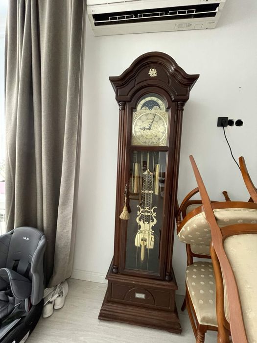 Часы напольные винтажные