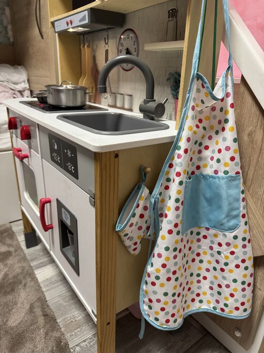Детска кухня - дървена