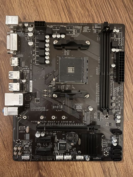 Дънна платка Gigabyte GA-A320M- Rev 3.0 - отлично състояние