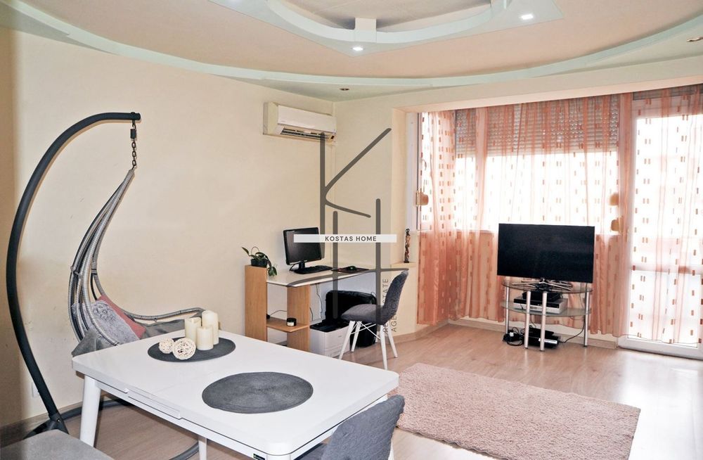 Продава се Четиристаен апартамент в Варна, Зимно кино Тракия - 92 кв.м за 2120 €/кв.м - Снимка #1