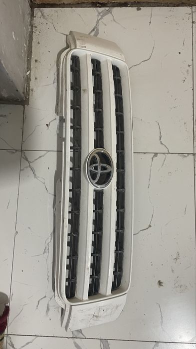 Тойота Хайландер решетка