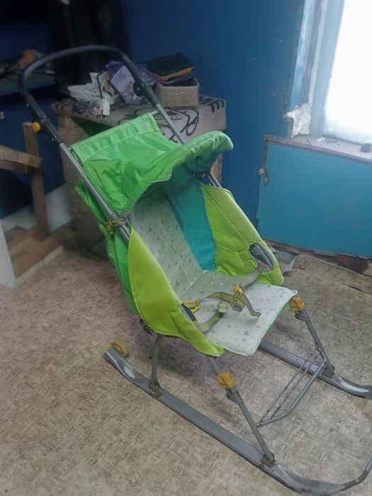 Продам санки детские
