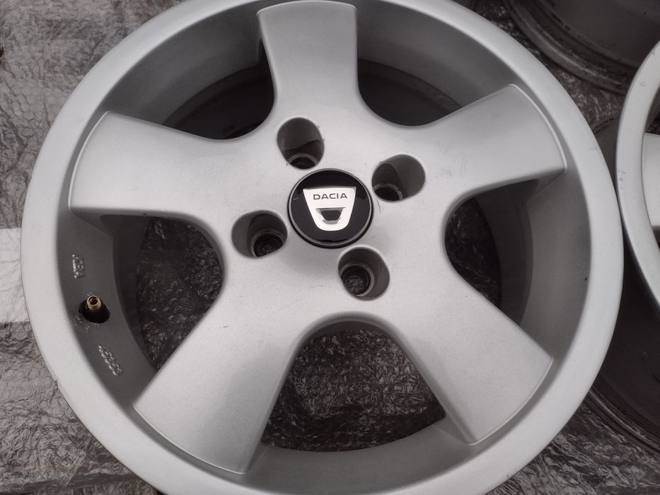 Перфектни ENZO 15-4x100 ET38 6.5j  Дачия Докер