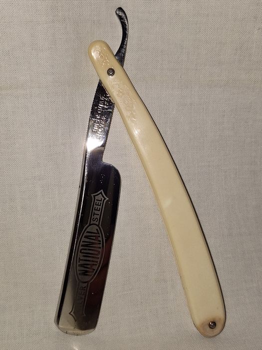 Стар рядък бръснач--Silver National Steel