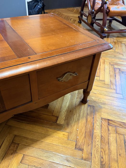 Masa cafea din Lemn Masiv cu instertii maslin Si compartiment Secret