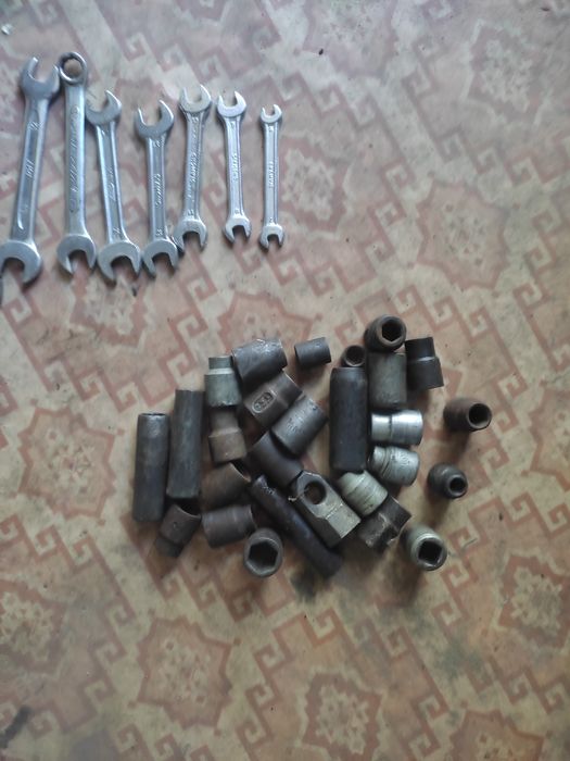 продам рожковые ключи и головки