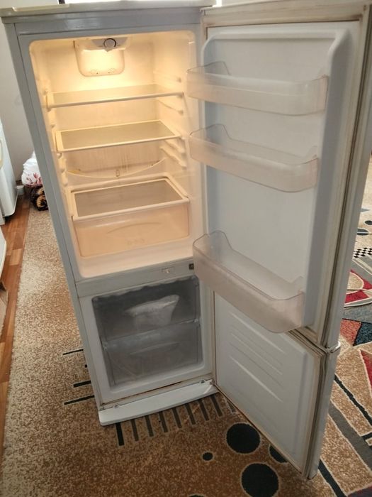 Мұздатқытар кір Жуғыш Машиналар жақсы істеп тұр