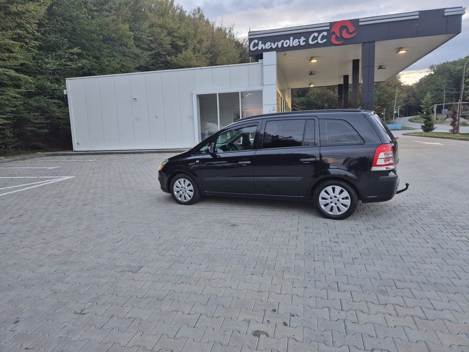 Proprietar Opel Zafira 7 locuri