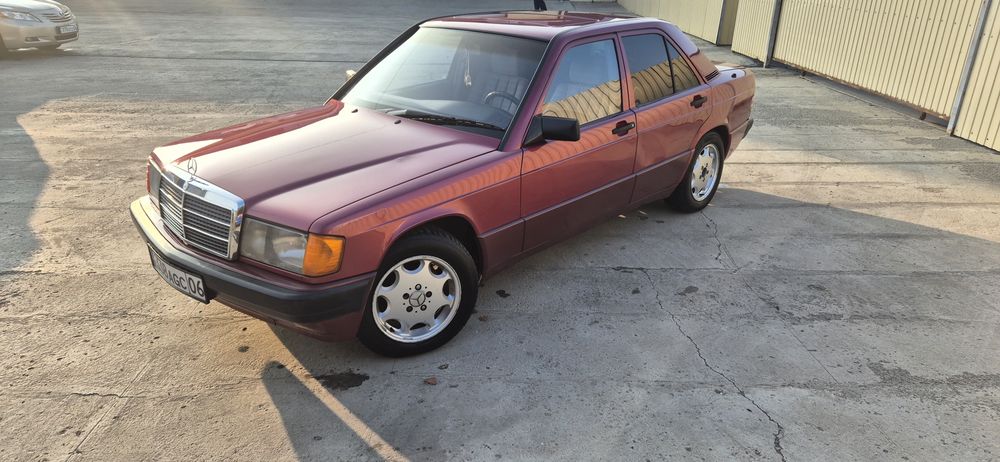Продается Мерседес 190