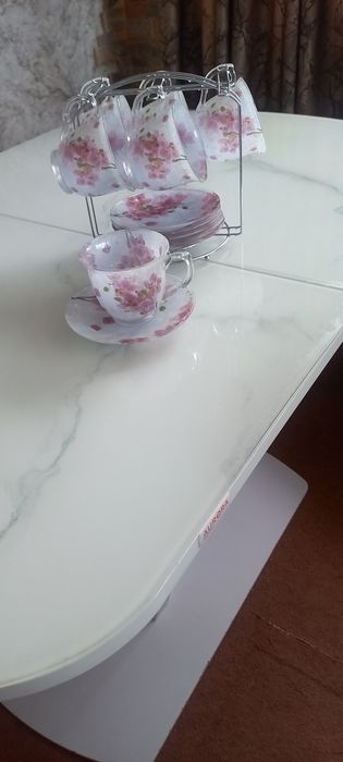 Продаю  сервис , очень  красивый