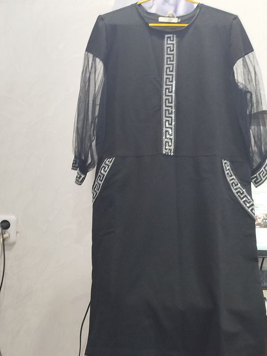 Продам новое платье.