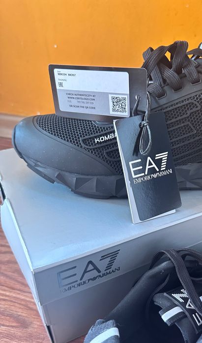 Emporio Armani - EA7 Kombat trainers
