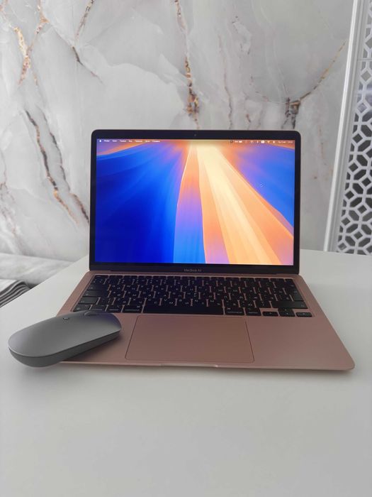 Macbook Air M1 (256Гб)