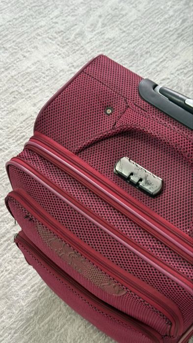 Чемодан продам б/у