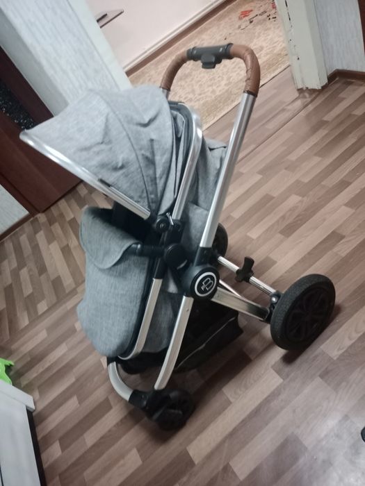 Продам коляску в хорошем состоянии