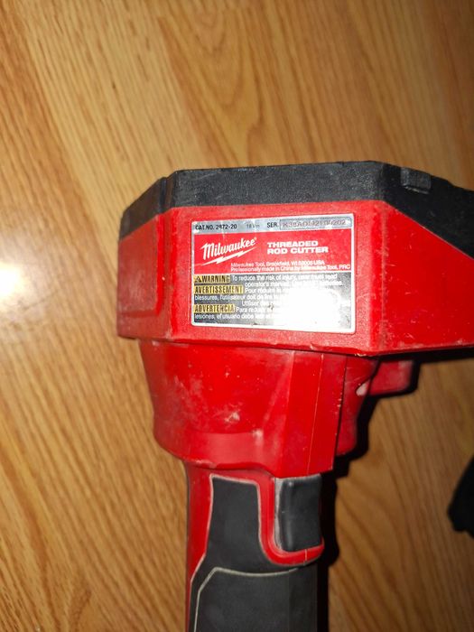 MILWAUKEE M18 BLTRC-0X машина за рязане на шпилки