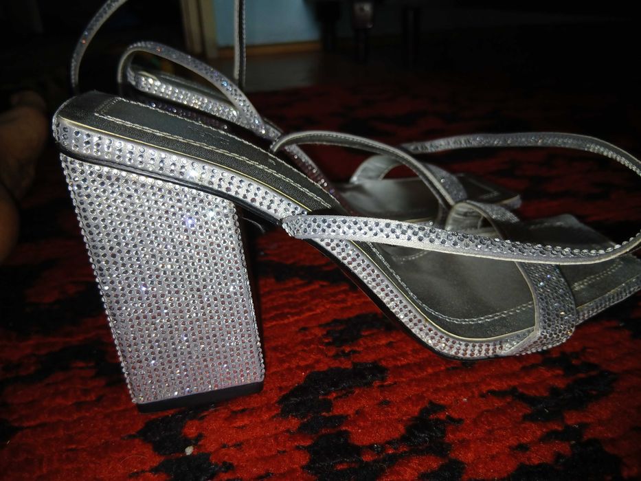 Sandale Elegante ZARA Argintii cu Strasuri