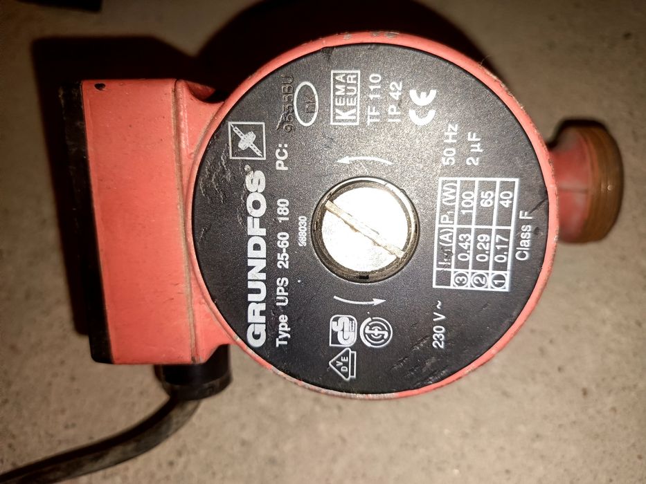 Насосы Grundfos ALPHA2 25-40 и UPS 25-40 оригинал