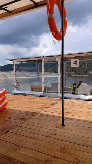 Centru agrement Apuseni Boats plimbari cu Vaporasul pe Lacul Belis