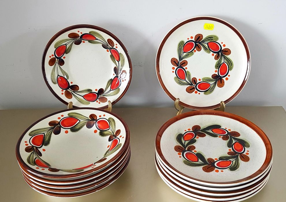 Farfurii/platouri vechi din porțelan