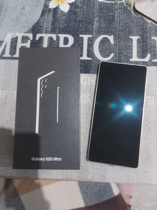 Продам Samsung S25 Ultra 12/512