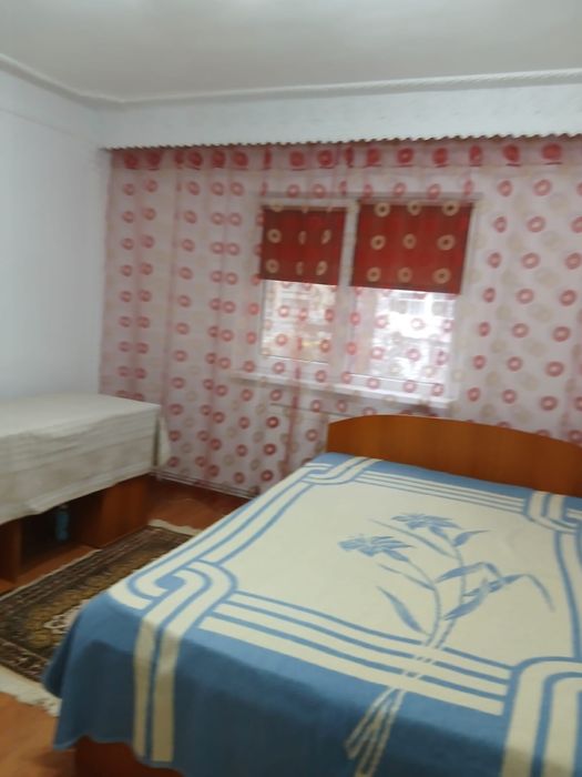 Inchiriez apartament 2 camere decomandat