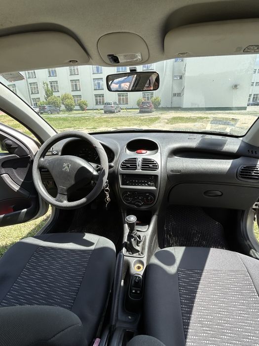Peugeot 206 in stare perfecta de functionare , itp valabil!!!