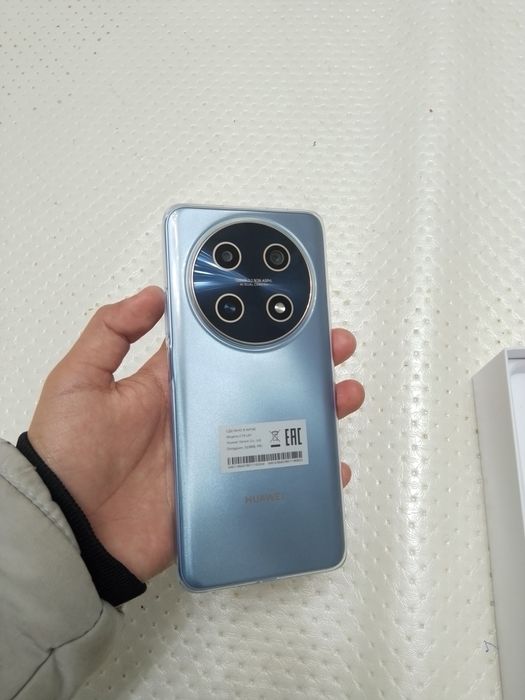 HUAWEI Nova 13i новый