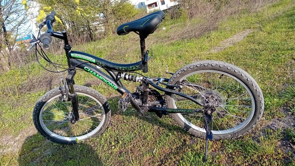 Bicicletă copii 8/10 ani