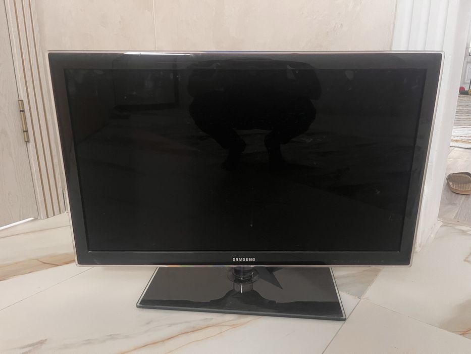 продам телевизор samsung 32