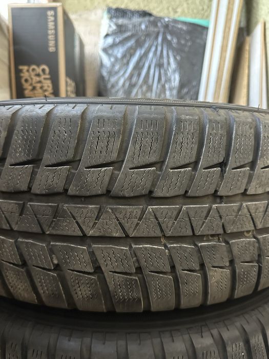 Гуми SUMITOMO WT200 215/60 R16 99H XL