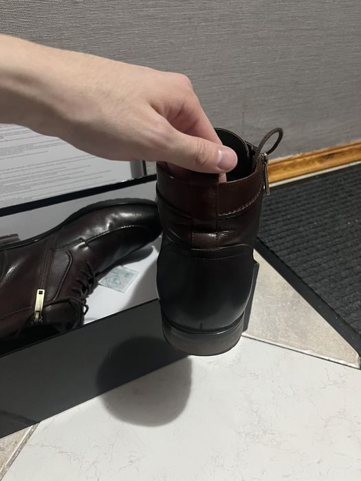 Ботинки кожанные 43 размер