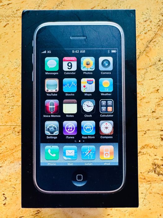 Кутийка iPhone 3GS