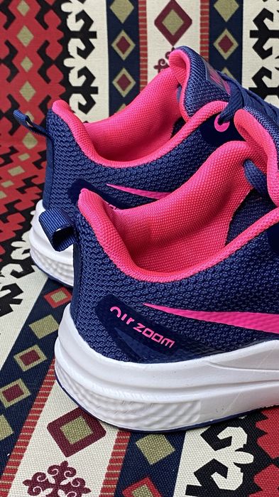 Женские кроссовки найк nike