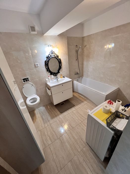Apartament cu 3 camere