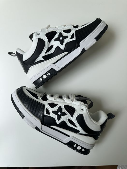 Louis Vuitton Skate 42