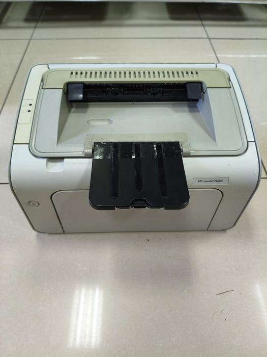 Продам принтер HP 1005.