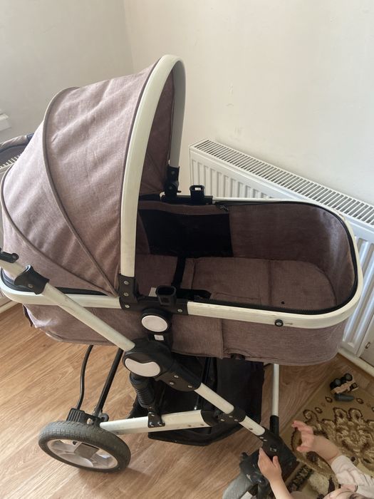 Продам срочно коляску в отличнлм состоянии