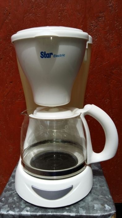 Новая кофеварка электрическая