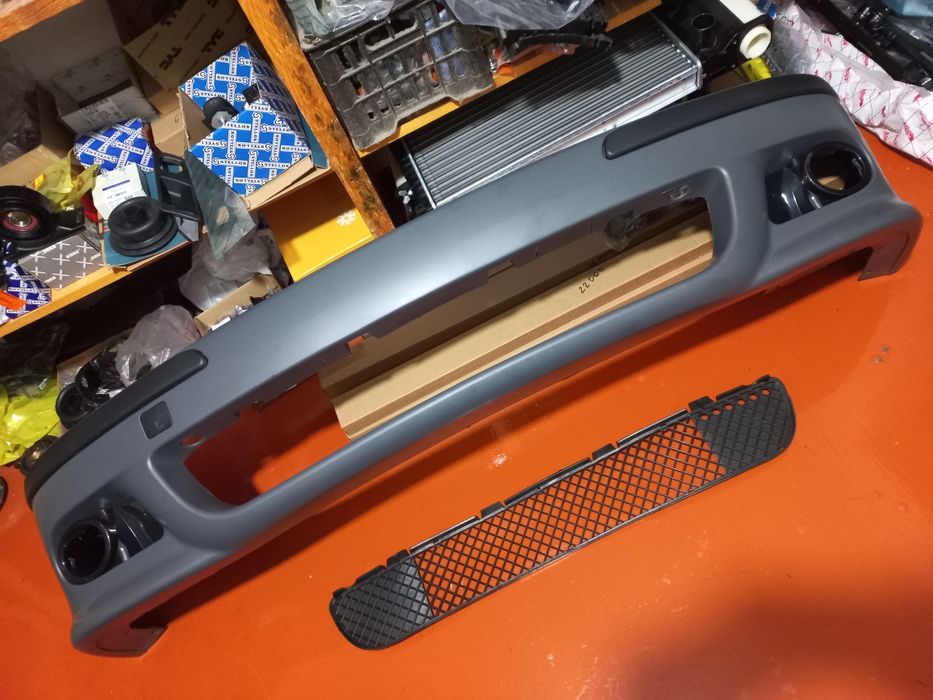 Бампера от БМВ Е39 М5.