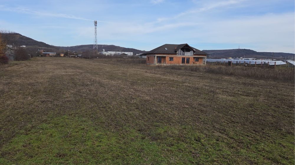 Vand Teren Intravilan Stefanesti,528 m cu utilitati