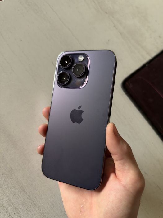 Продам iphone 14 pro