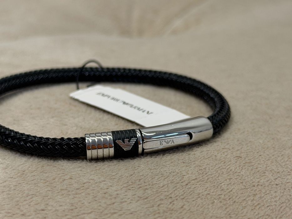 Гривна Emporio Armani с мрежеста каишка