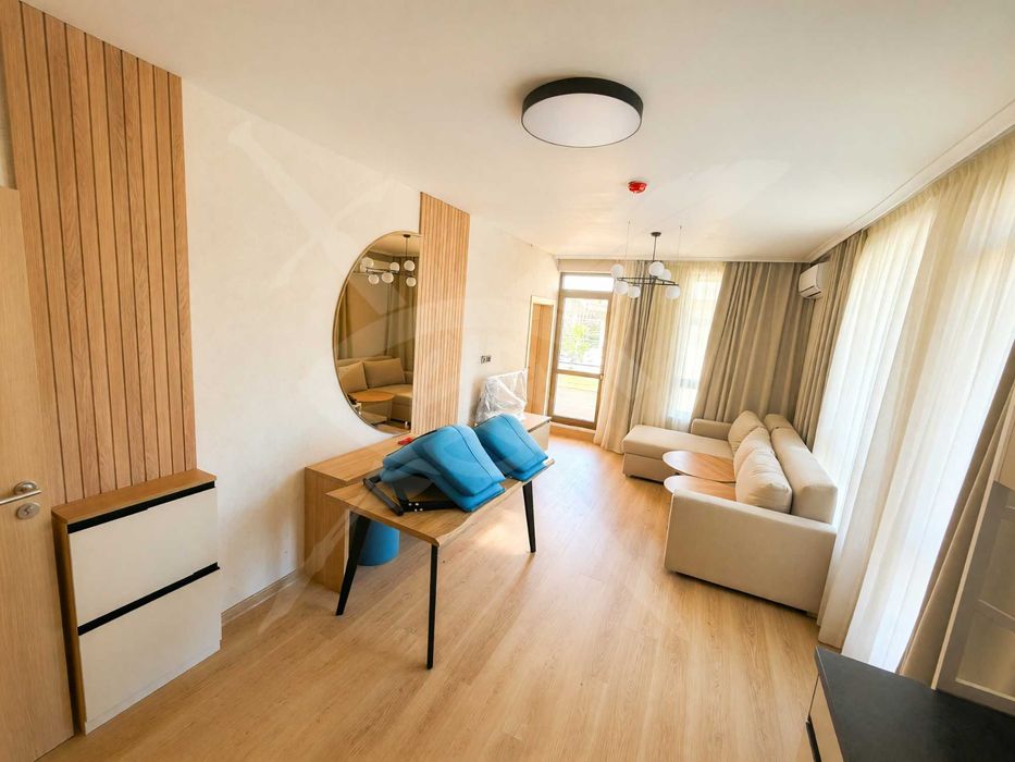 Продава се Двустаен апартамент в Свети Влас - 95 кв.м за 1708 €/кв.м - Снимка #1