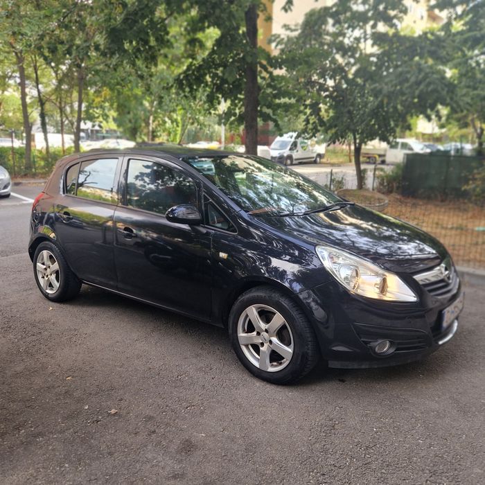Opel Corsa 1.2 Benzină • 2008 • 106.000 km
