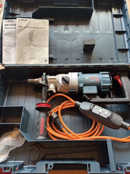 СРОЧНО Продается Дрель алмазного сверления Bosch GDB 180 WE Profession