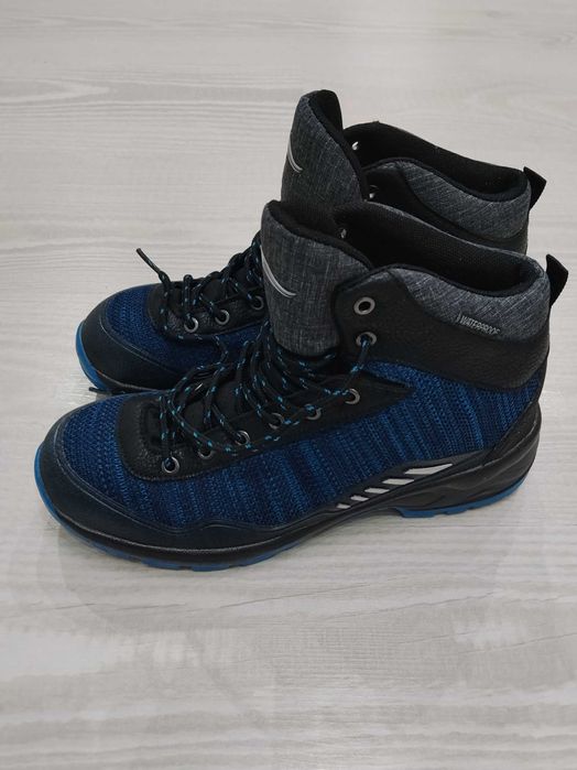 Дамски непромокаеми обувки